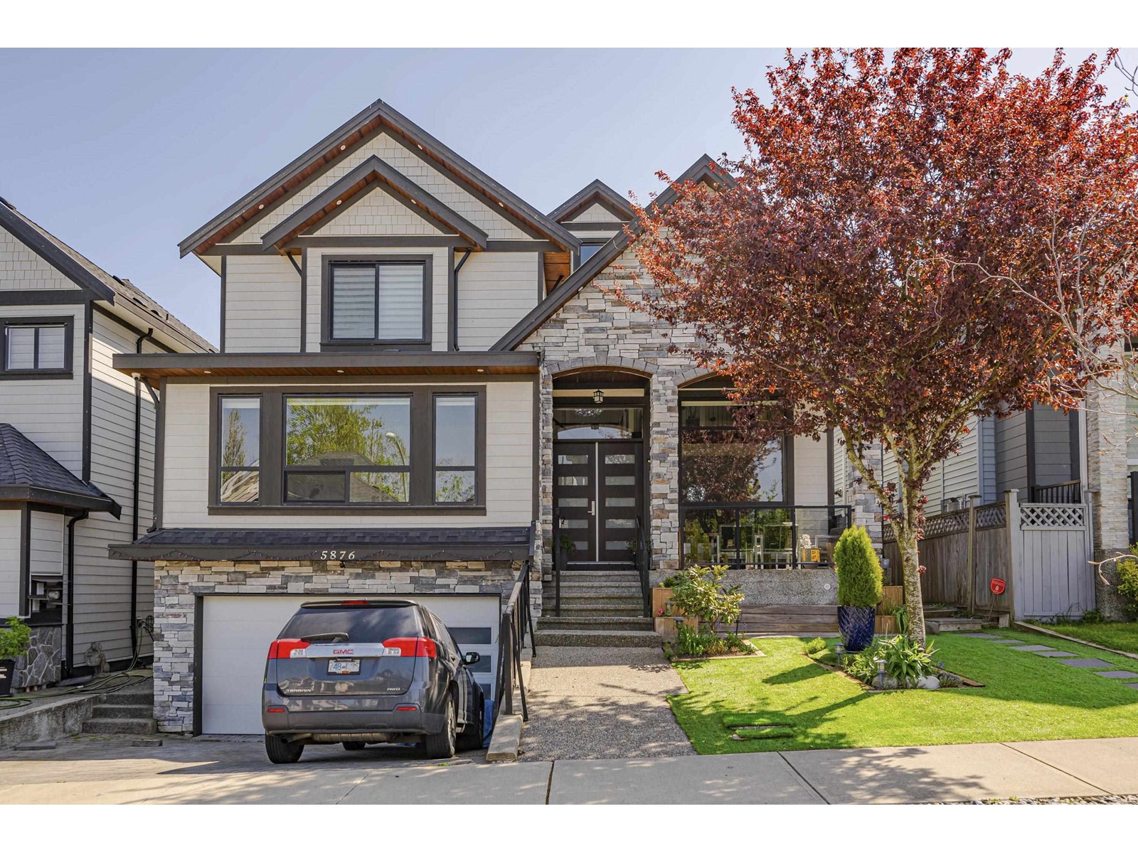 139 Street Unit 5876 #a, Surrey, BC V3X 0G7