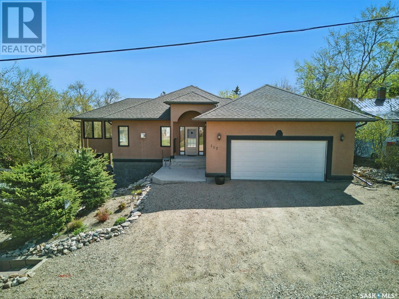 117 Roy St, Manitou Beach, SK S0K 4T1