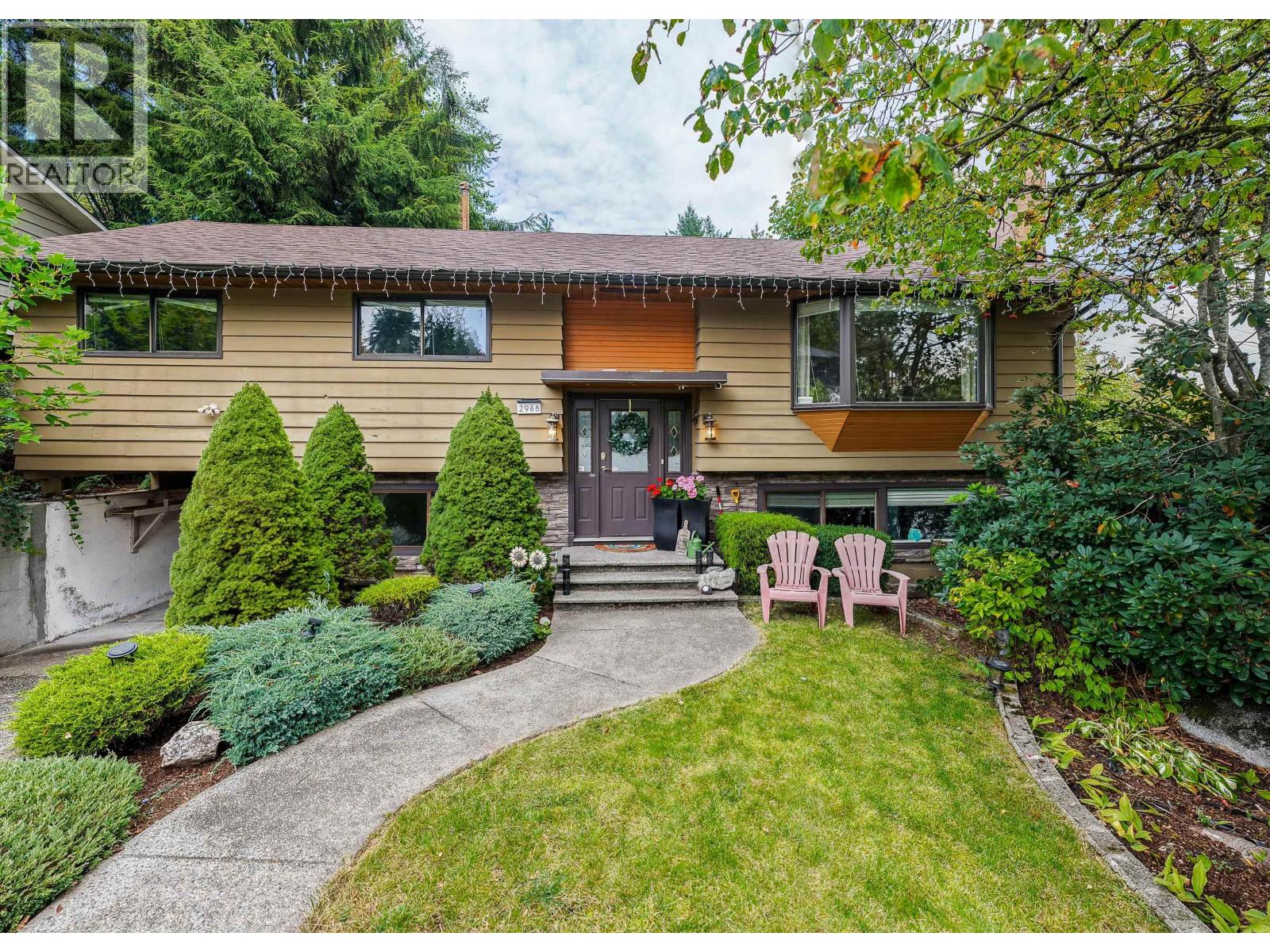 2988 Fleet St, Coquitlam, BC V3C 3R8