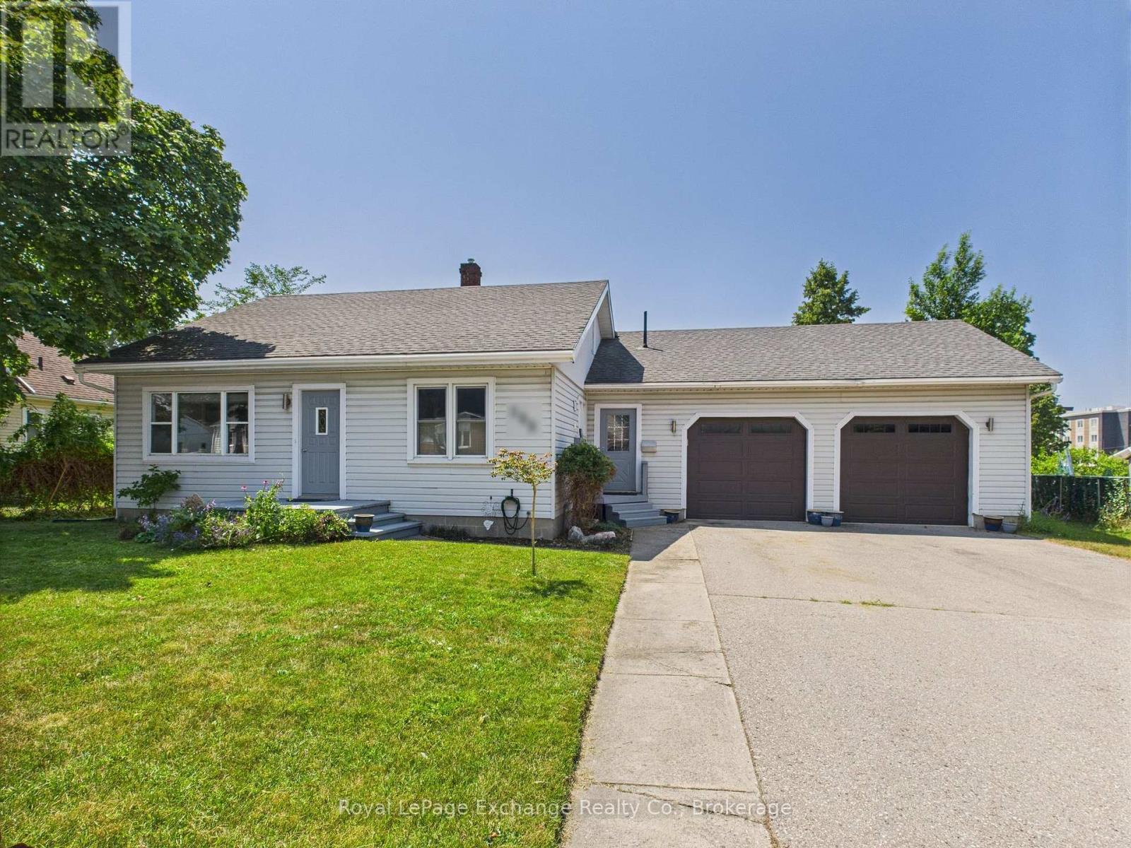 152 Bayfield Rd, Goderich, ON N7A 3G3