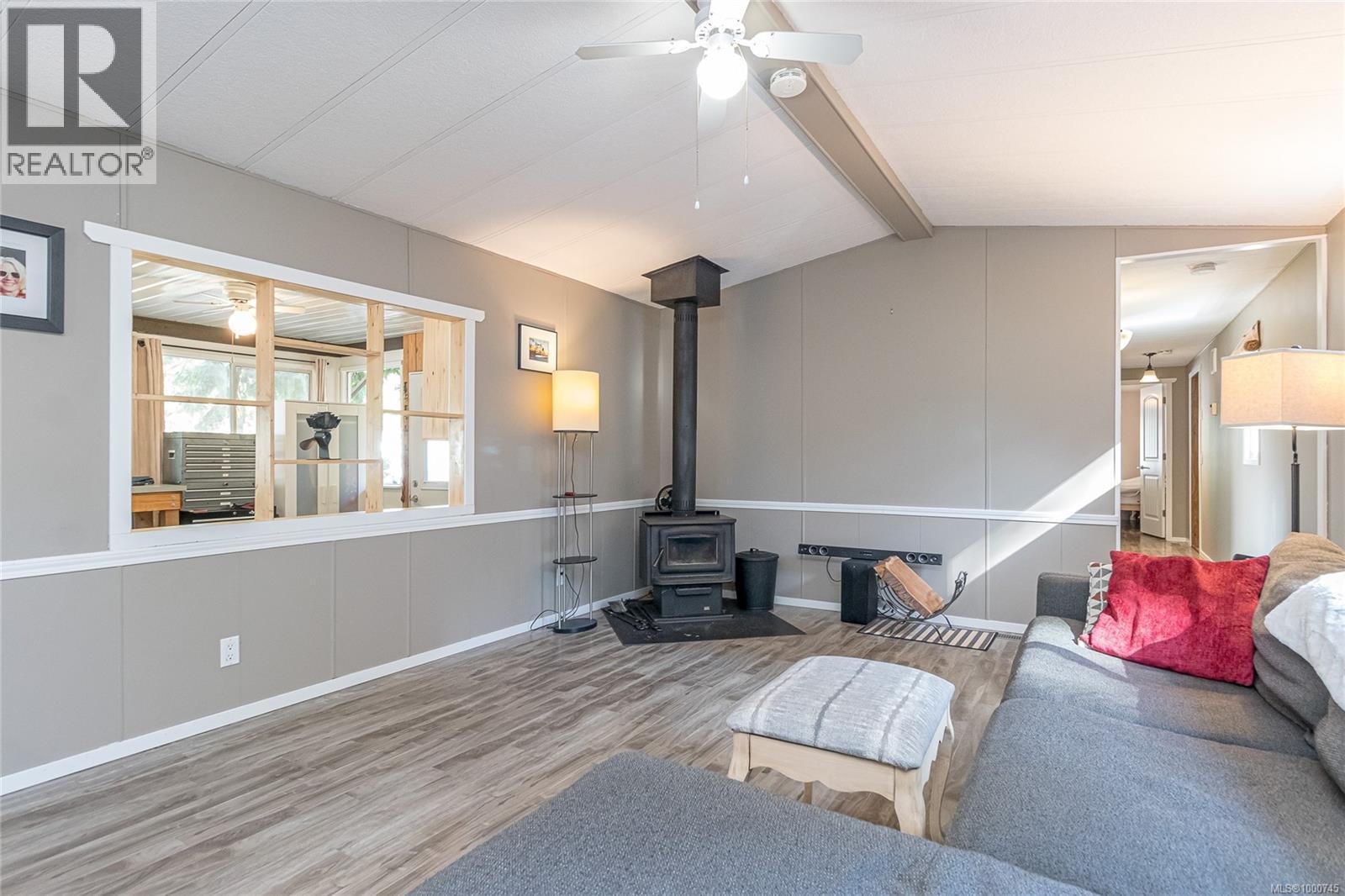 25 Maki Rd Unit 73 Rd, Nanaimo, BC V9R 6N3