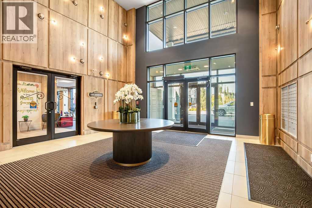 255 Les Jardins Park Unit 122, Calgary, AB T2C 5W9