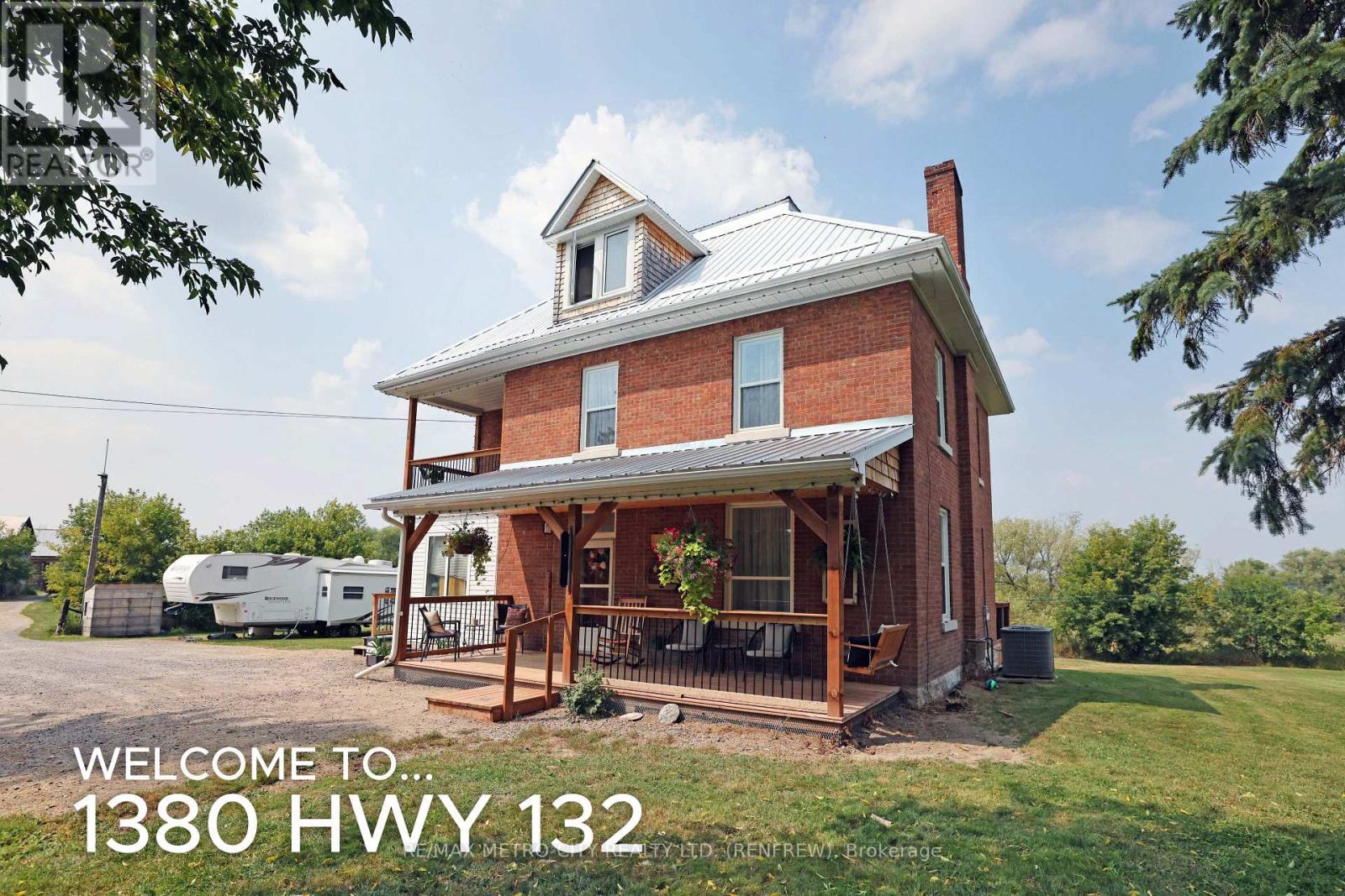 1380 Highway 132 Hwy, Admaston/Bromley, ON K7V 3Z5
