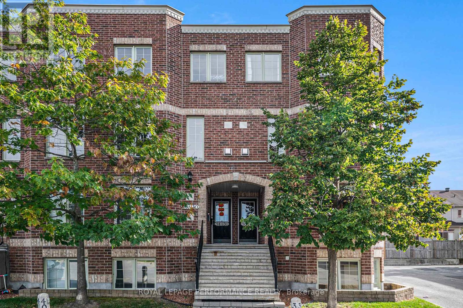 52 130 Berrigan Dr, Ottawa, ON K2J 0J3