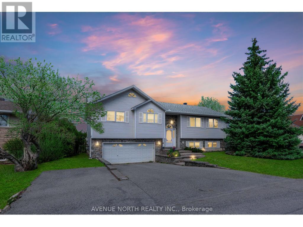 7 Riverbend Dr, Ottawa, ON K2H 5G9