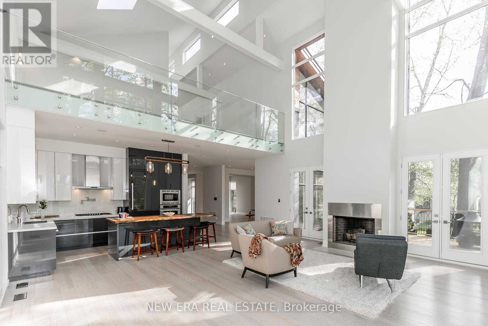 767 Cedarvale Dr, Innisfil, ON L9S 4L2