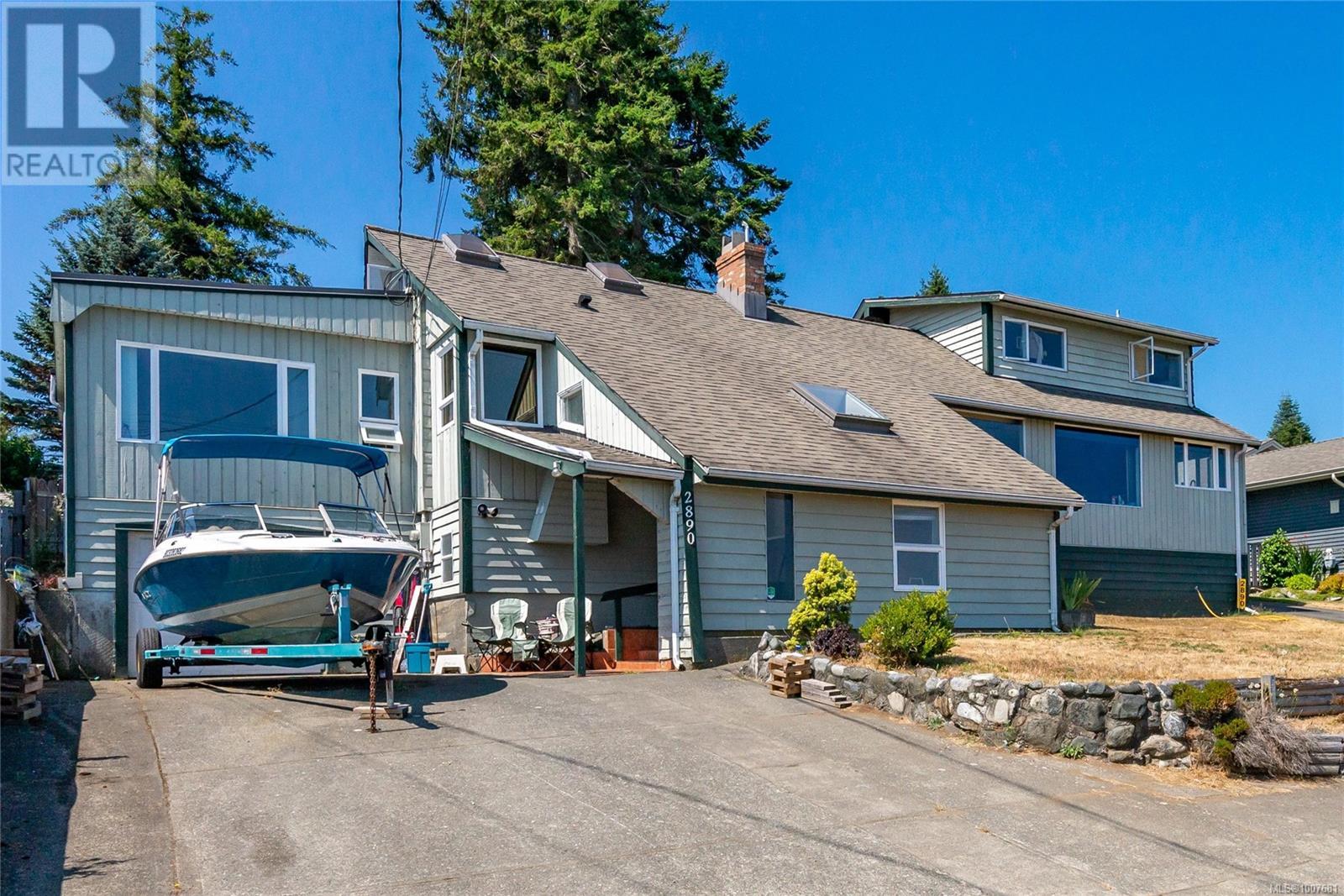 2890 Island Hwy S, Campbell River, BC V9W 1C8