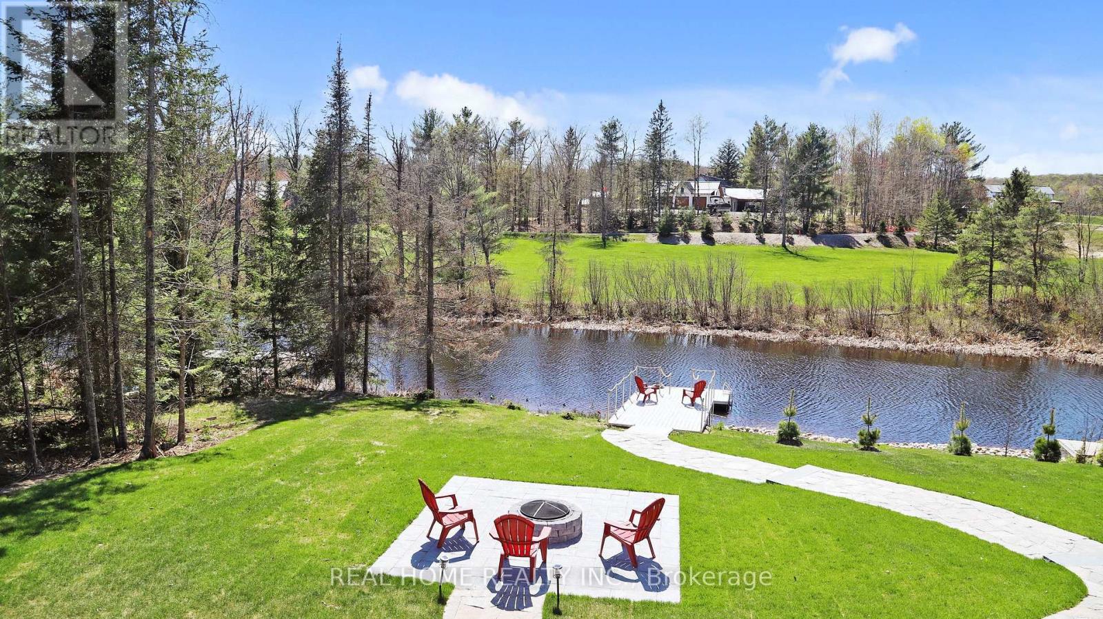 8 Knowles Cres, Seguin, ON P0C 1J0