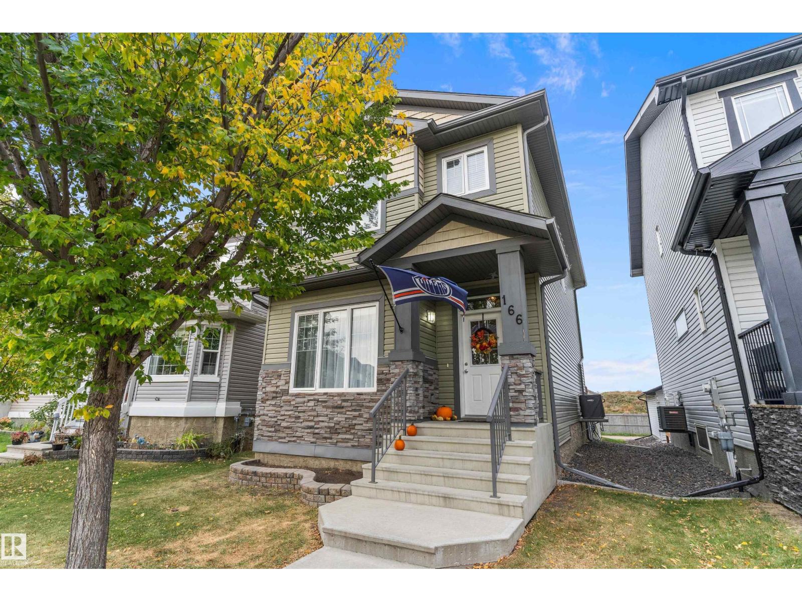166 Kirpatrick Way, Leduc, AB T9E 0Z2
