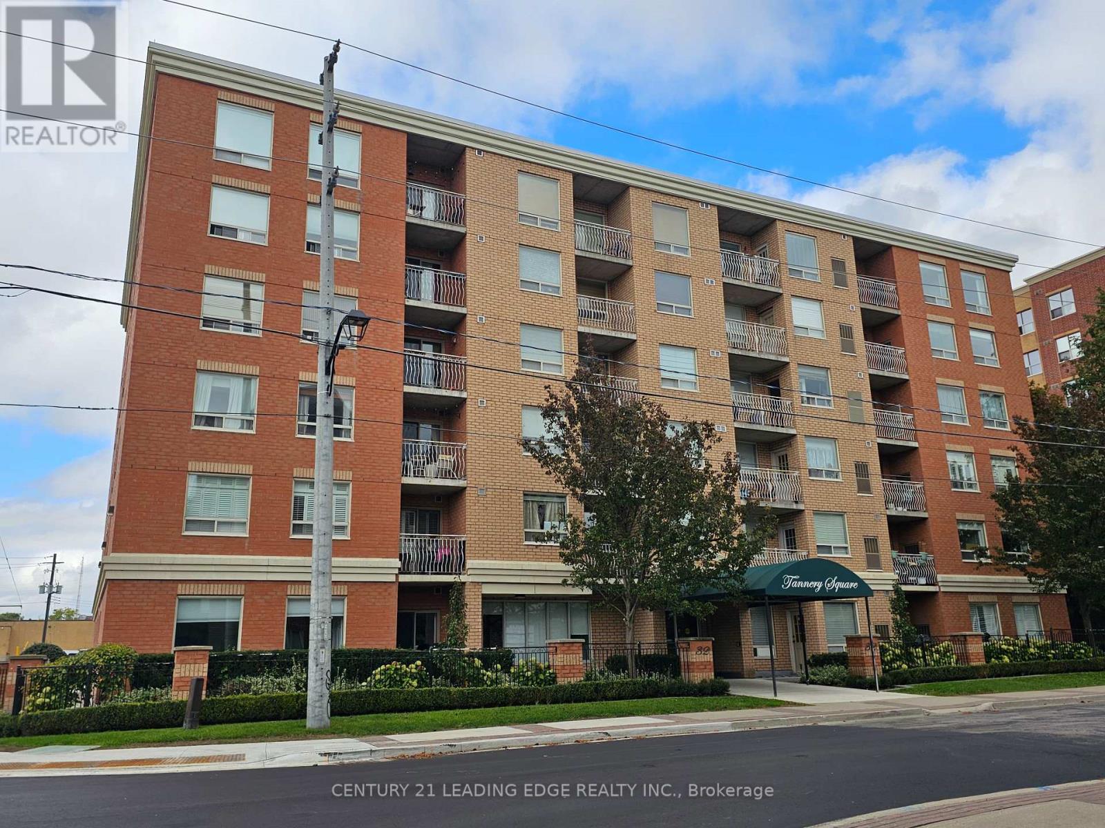 105 32 Tannery St, Mississauga, ON L5M 6T6