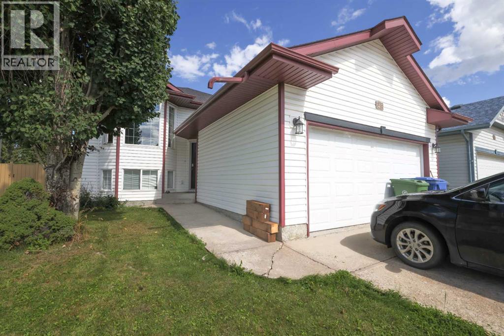 54 Street Unit 6403, Rocky Mountain House, AB T4T 1N5