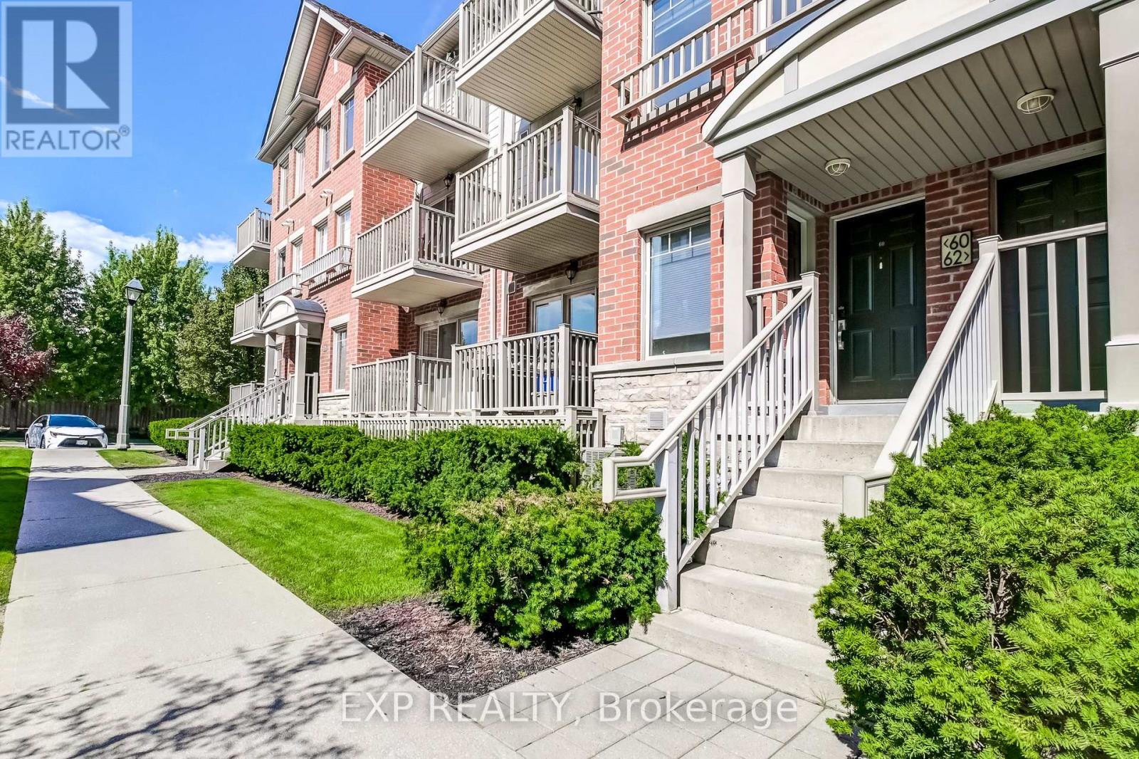 60 3250 Bentley Dr, Mississauga, ON L5M 0P7