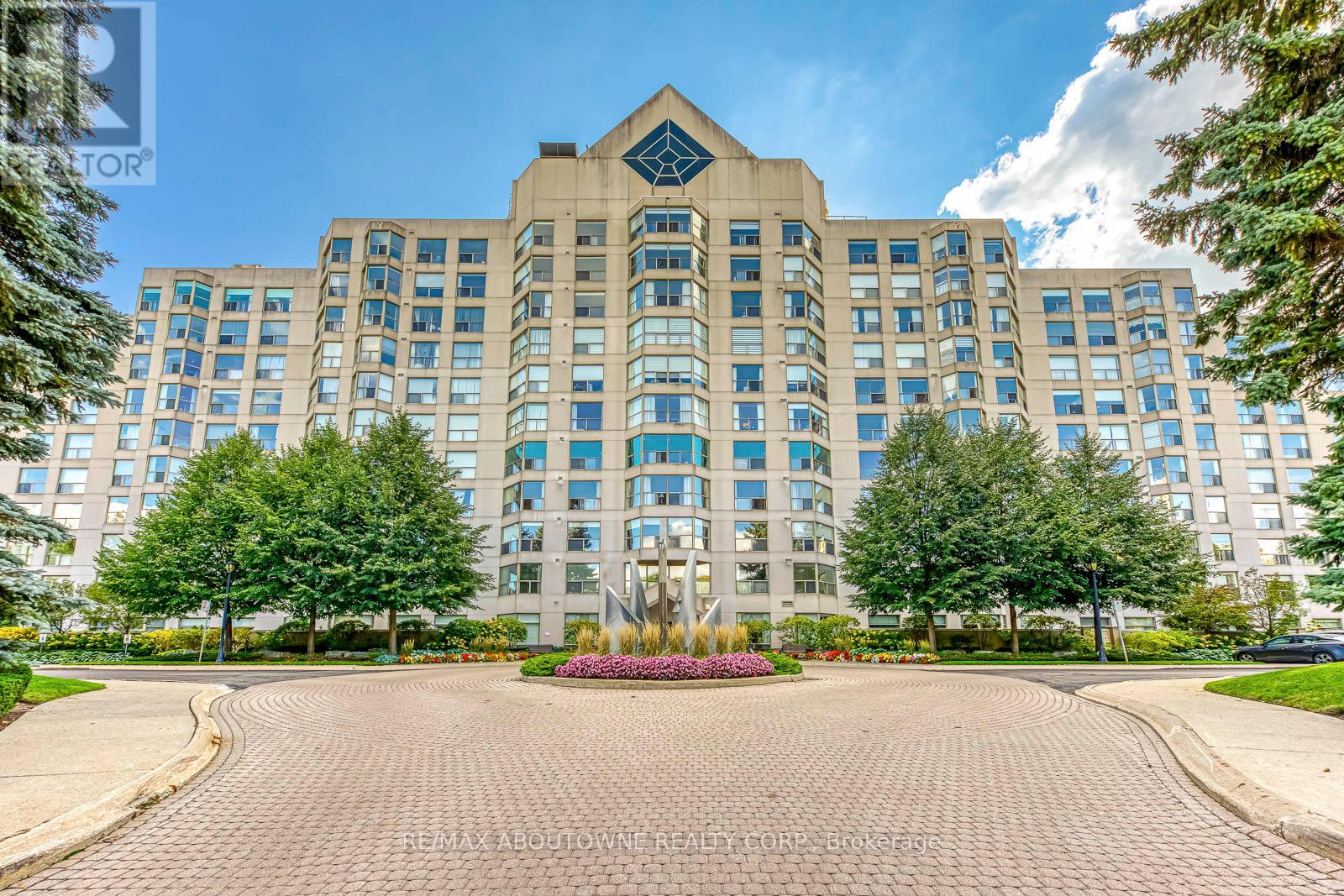 613 1700 The Collegeway Rd, Mississauga, ON L5L 4M2