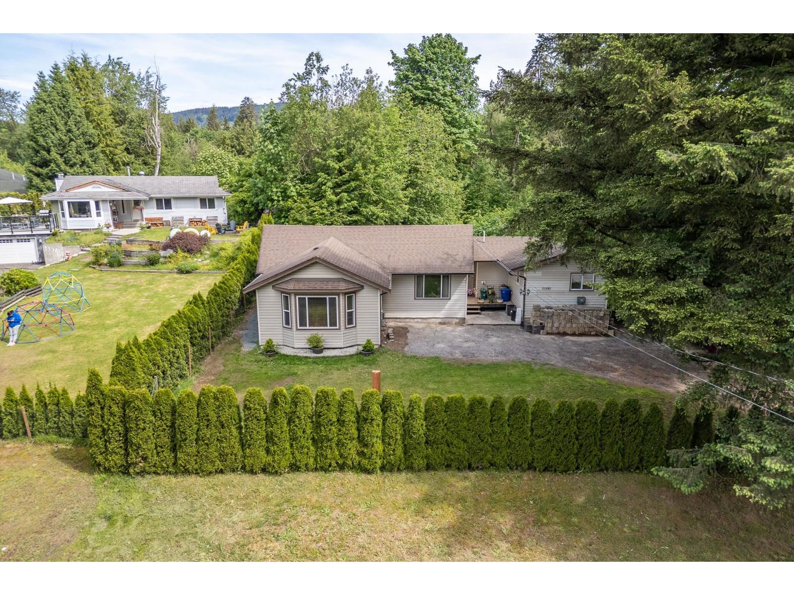 33581 Dewdney Trunk Rd, Mission, BC V2V 6Y3