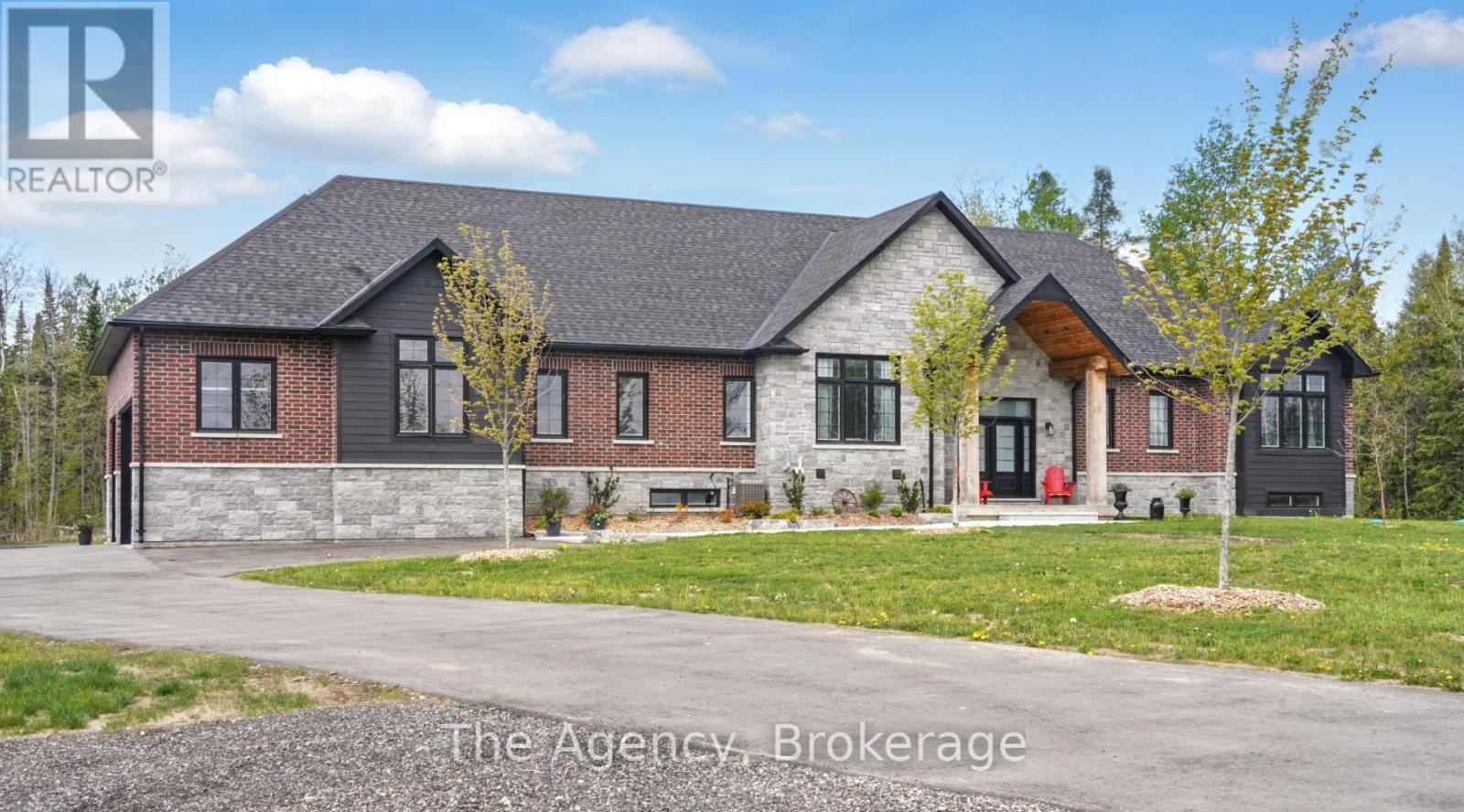 6598 County 10 Rd, Essa, ON L9R 1V2