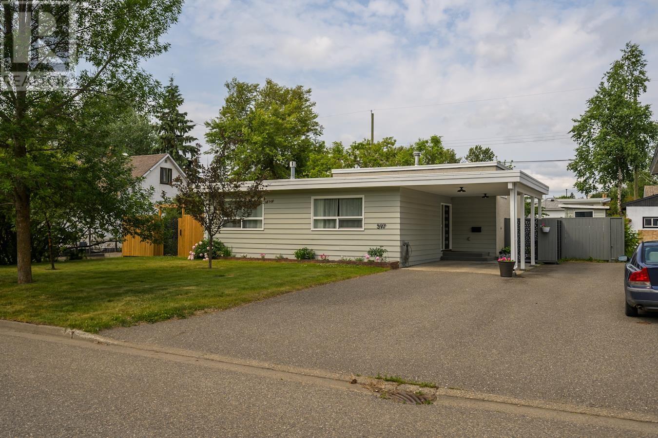 597 Douglas St, Prince George, BC V2M 2M5