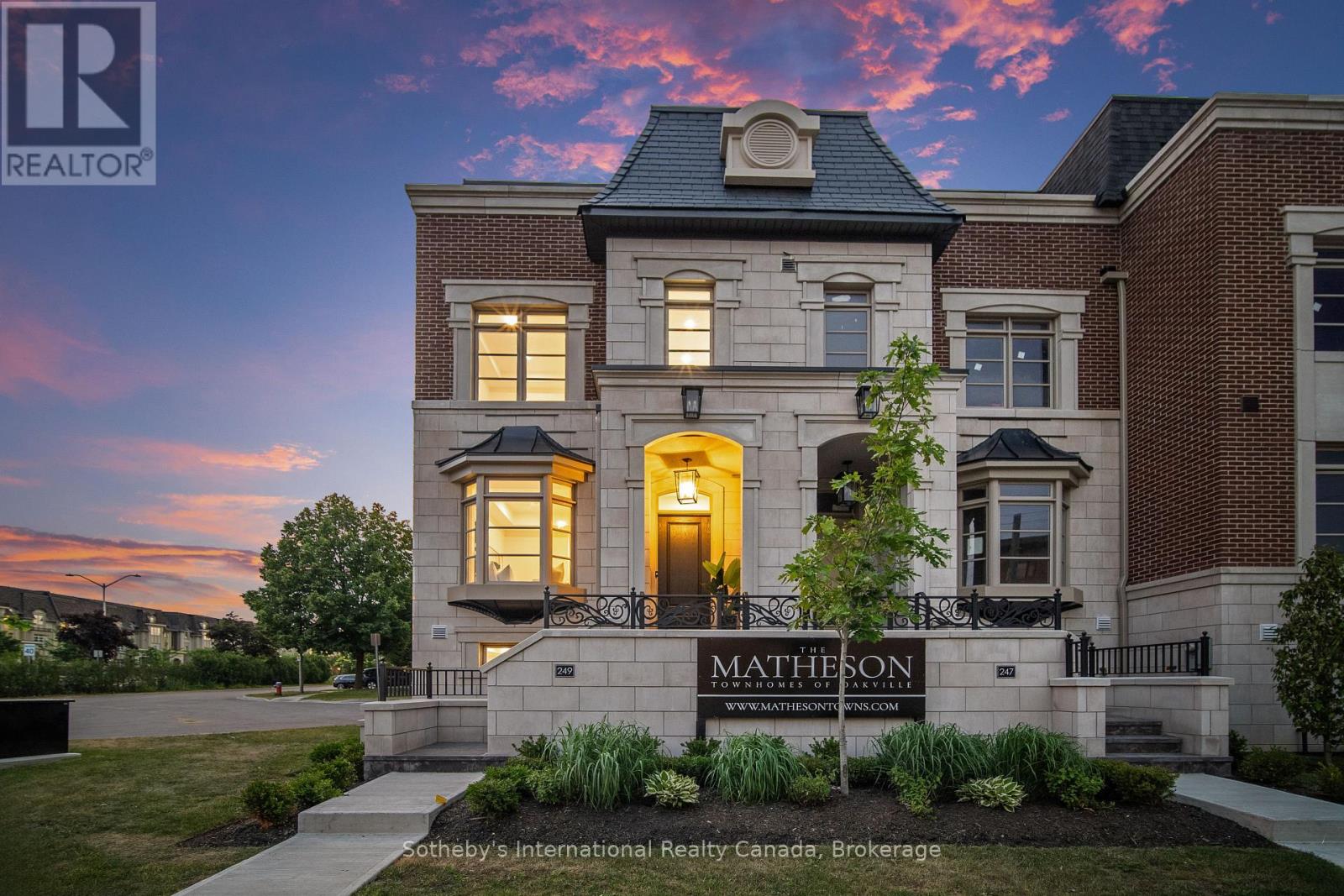 249 Rebecca St, Oakville, ON L6K 2W4