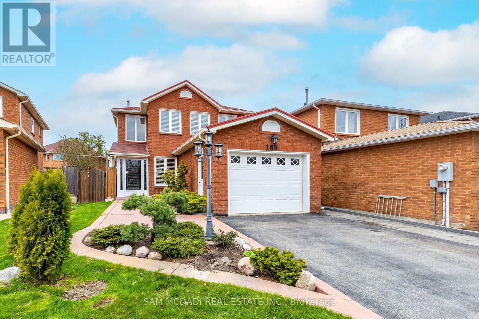 160 Tuscadero Cres, Mississauga Hurontario, ON L4Z 3C1