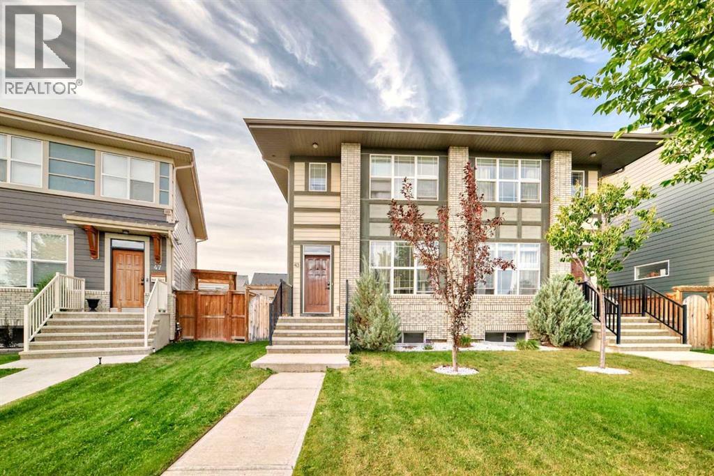 43 Masters Sq SE, Calgary, AB T3M 2N3