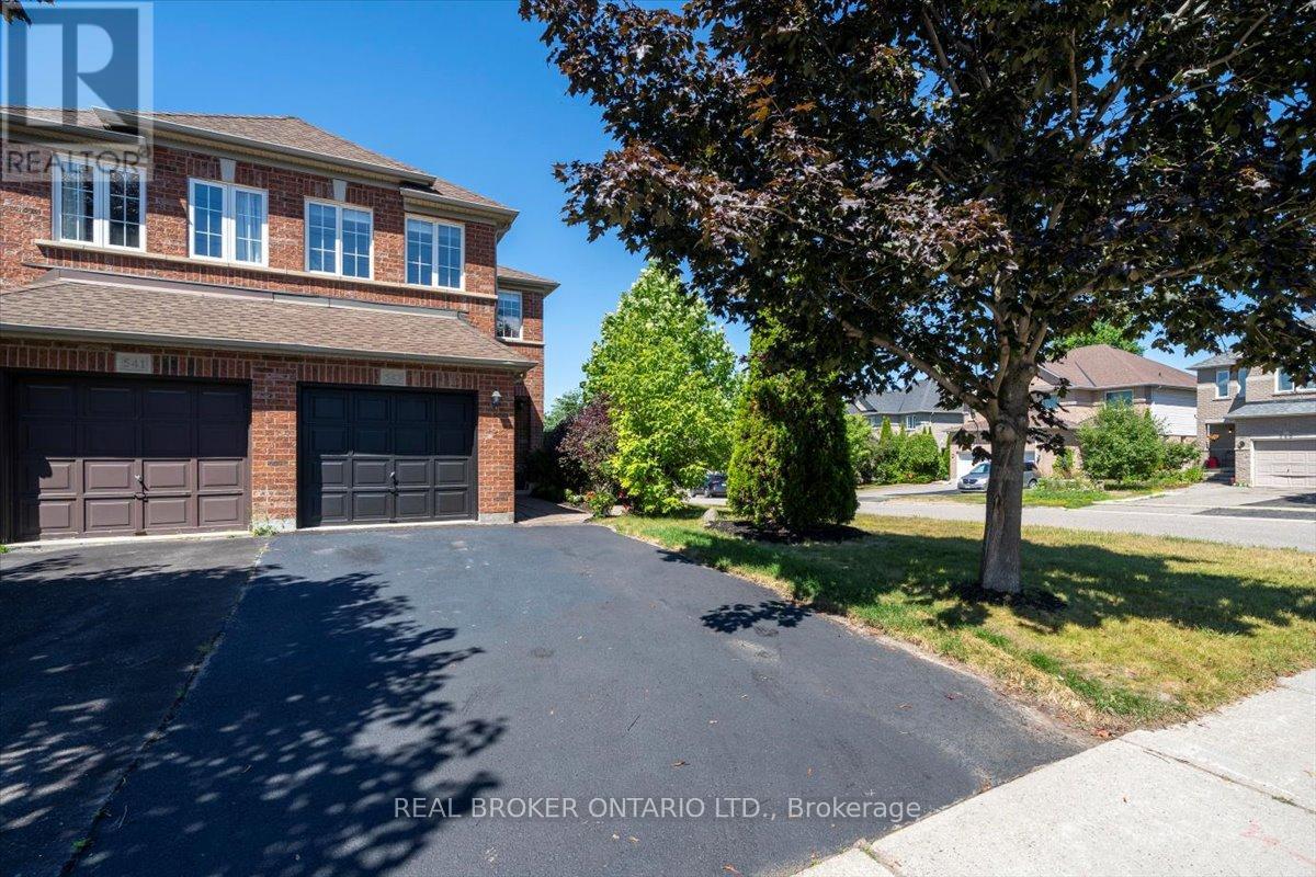 543 Heddle Cres, Newmarket, ON L3X 2K7