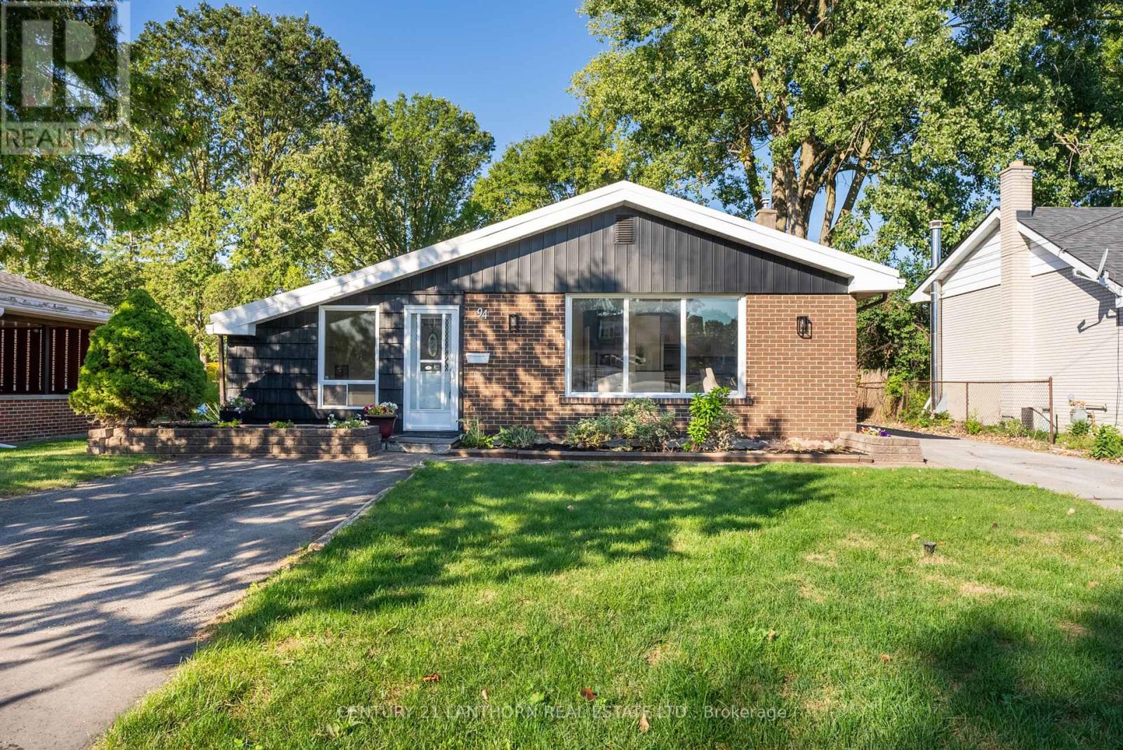 94 Rollins Dr, Belleville, ON K8N 4J5