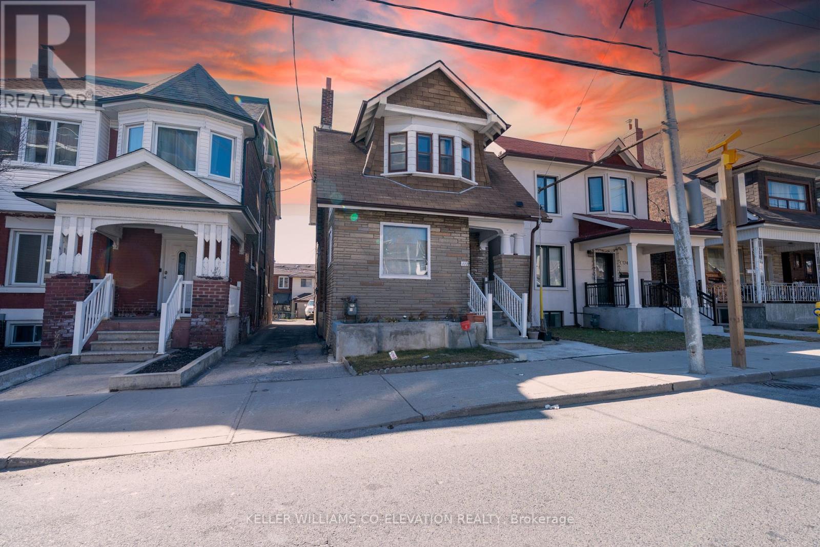 172 Oakwood Ave, Toronto, ON M6E 2T9