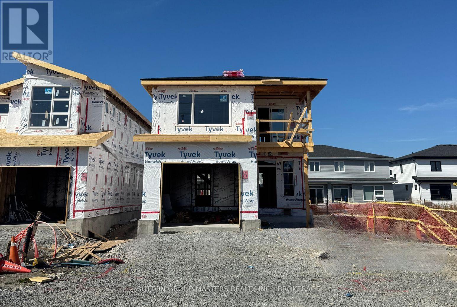 232 Dr Richard James Cres, Loyalist Amherstview, ON K7N 0E5