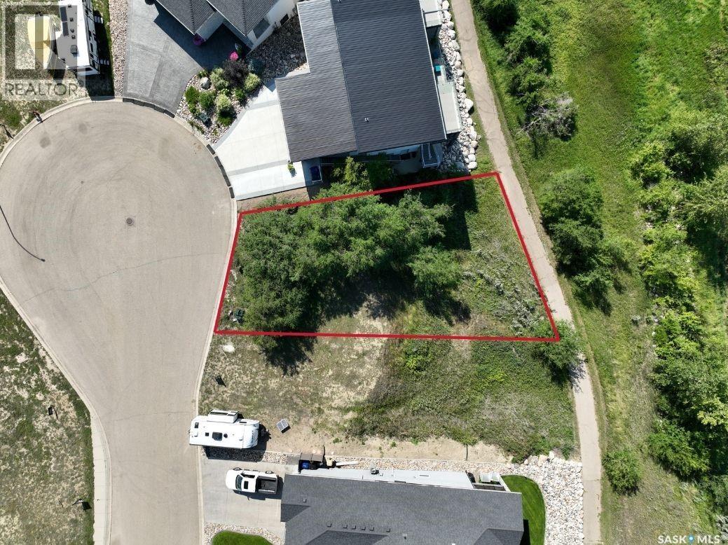 17 Copper Ridge Way, Moose Jaw, SK S6H 4R1