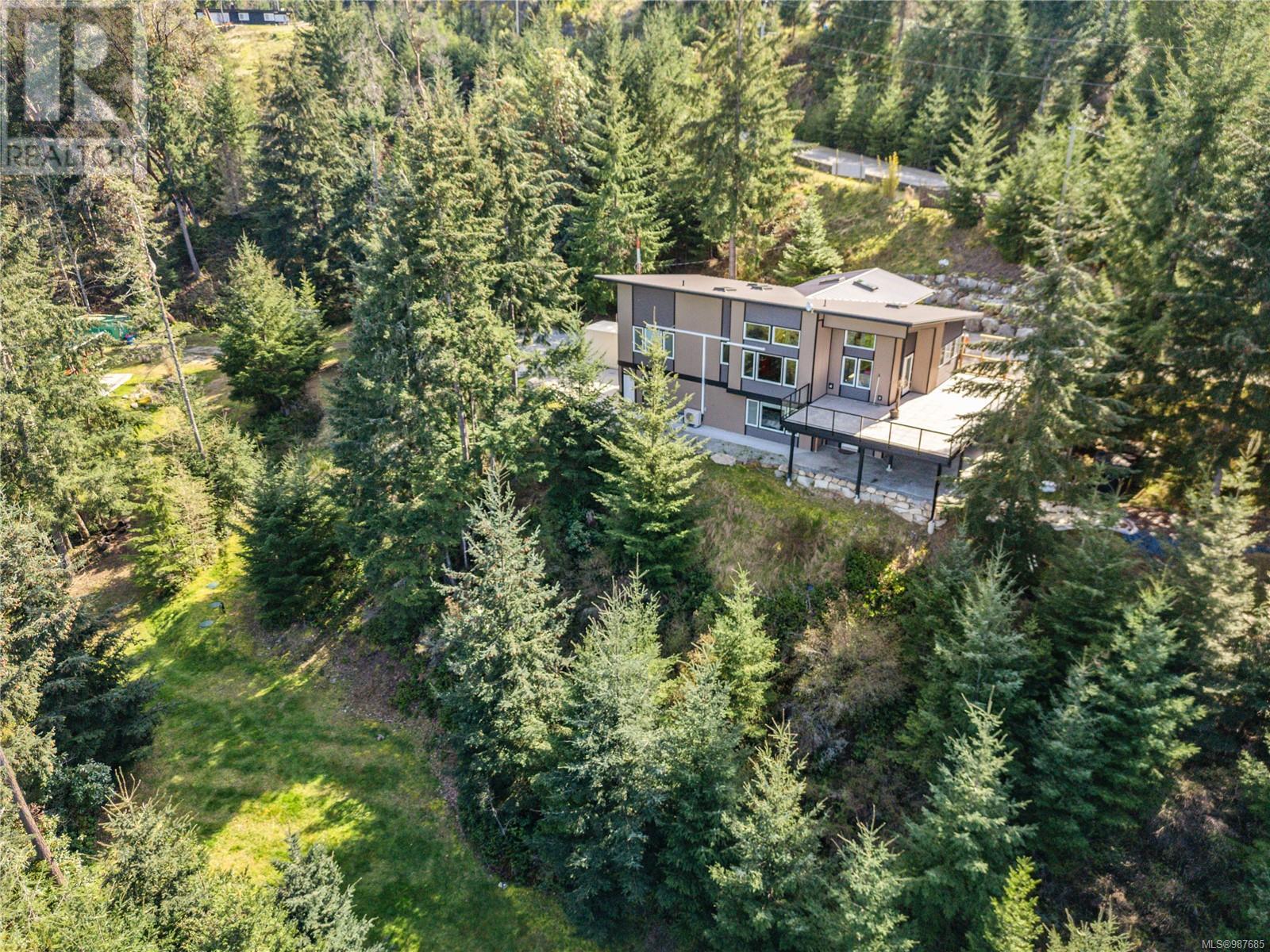 125 Spring Gold Way, Salt Spring, BC V8K 2Y1