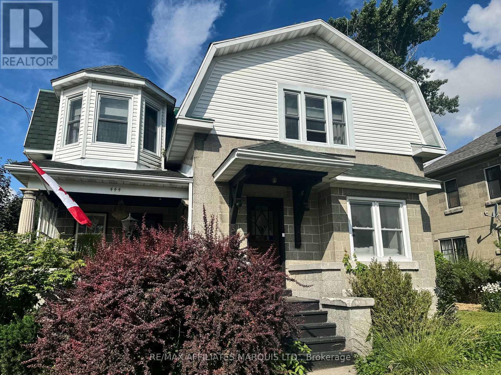 444 York St, Cornwall, ON K6J 3Z7