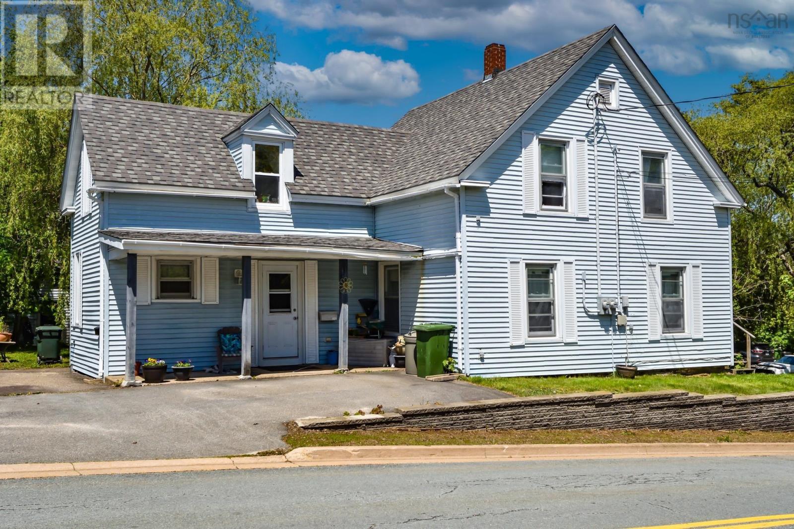 30 Jubilee Rd, Bridgewater, NS B4V 2A4