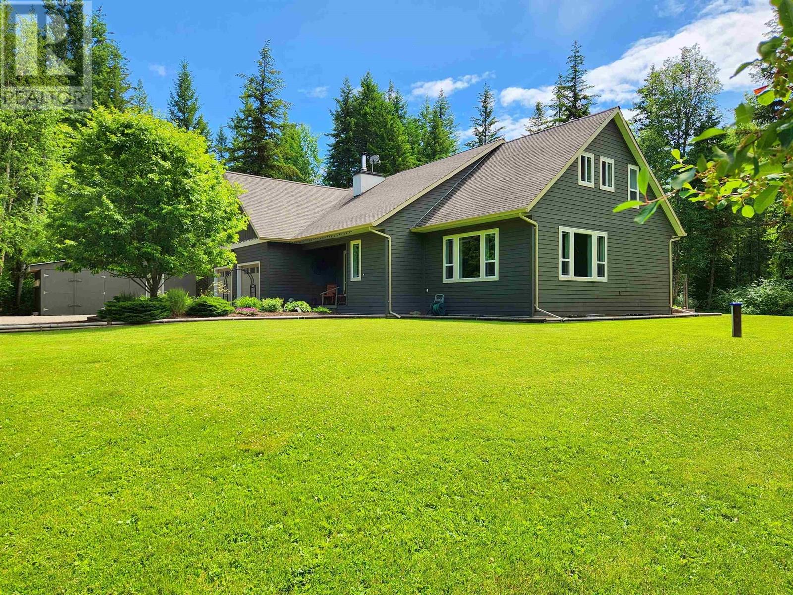4762 Carolyn Rd, Quesnel, BC V2J 6L5