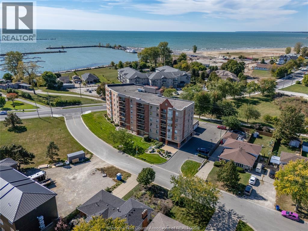 99 Robson Unit 203, Leamington, ON N8H 2M8
