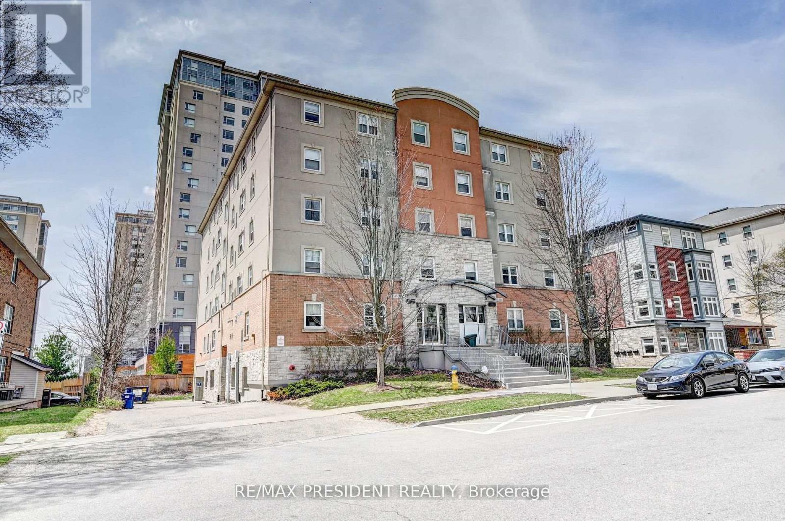 504 261 Lester St, Waterloo, ON N2L 3W6