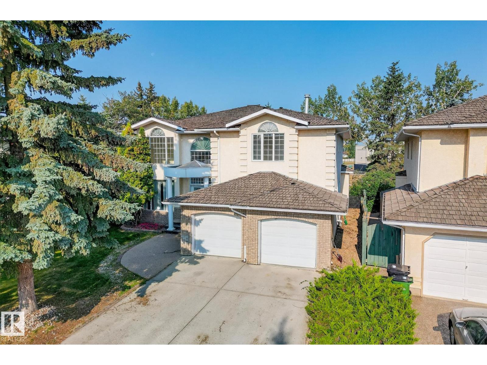 106 Farnell Cl NW, Edmonton, AB T6R 2E4