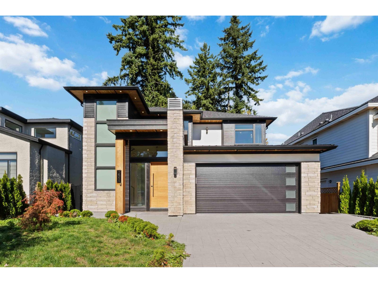 96 Avenue Unit 16211 #b, Surrey, BC V4N 5X2