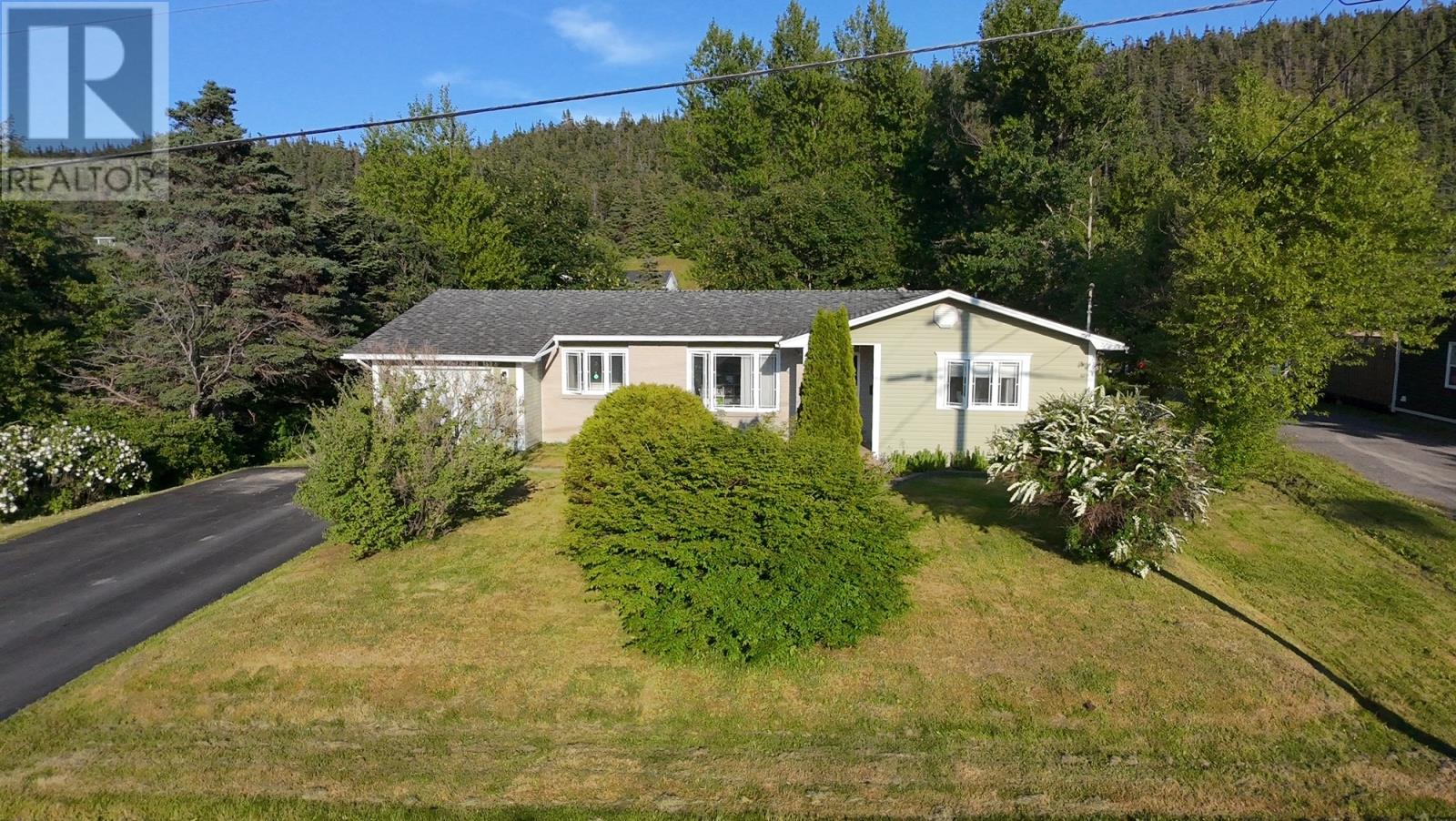 27 Riverview Ave, Norman's Cove, NL A0B 2T0