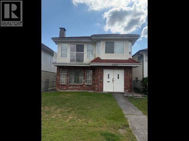 3520 E 24th Ave, Vancouver, BC V5R 1G8