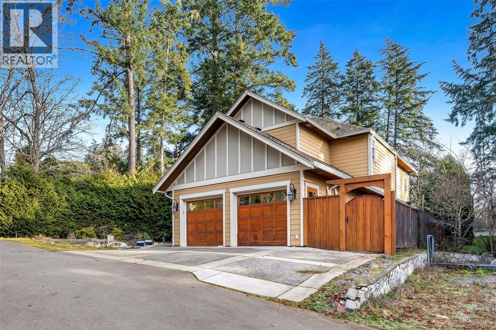 411 Conway Rd, Saanich, BC V9E 2B9