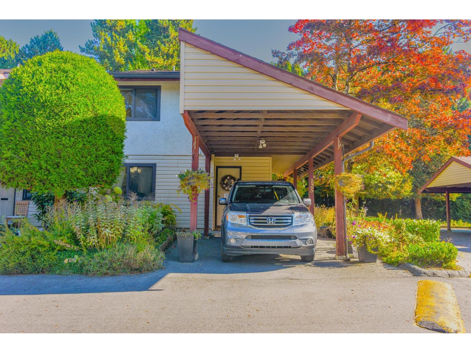 13880 74 Avenue Unit 125, Surrey, BC V3W 7E6