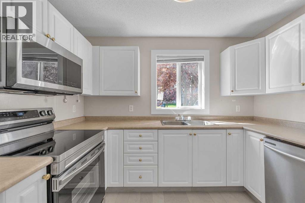 2000 Somervale Court Sw Unit 102, Calgary, AB T2Y 4J1