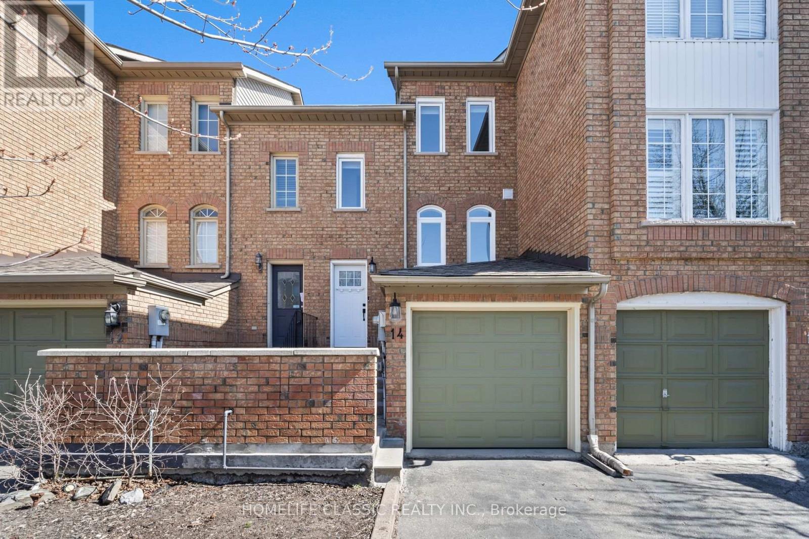 14 Larissa Ct, Vaughan, ON L6A 2K8