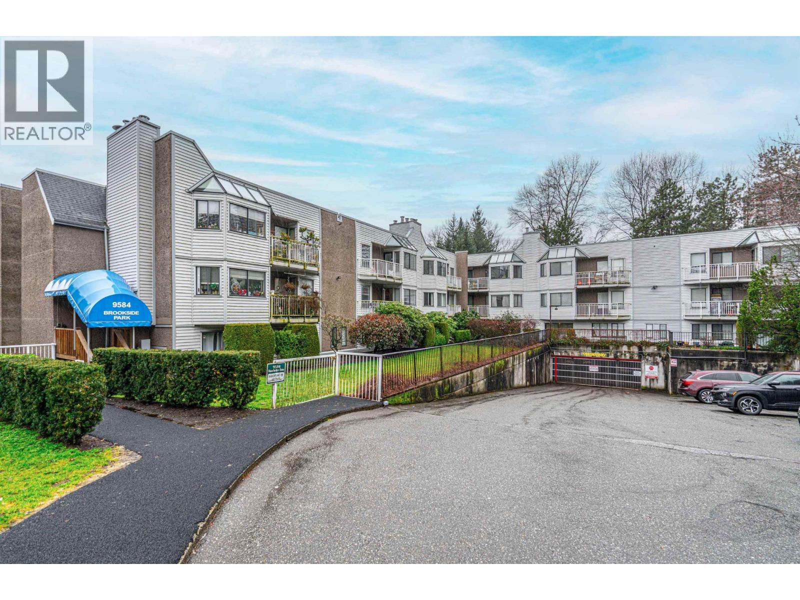9584 Manchester Drive Unit 105, Burnaby, BC V3N 4R1