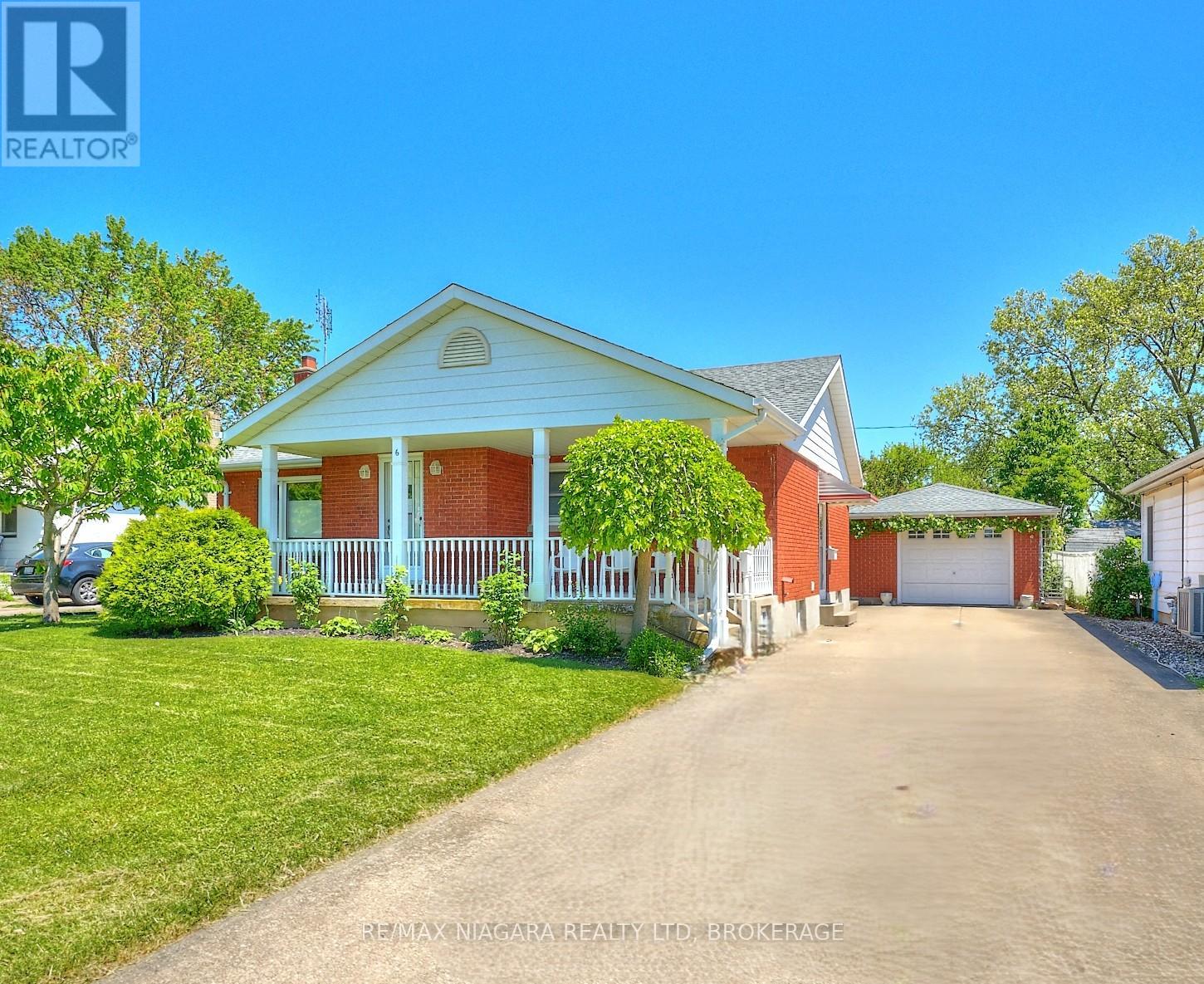 6 Munro St, Thorold, ON L2V 2V8