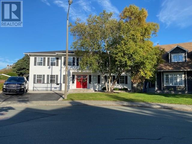 25 Mountbatten Dr, St. John's, NL A1A 3Y1