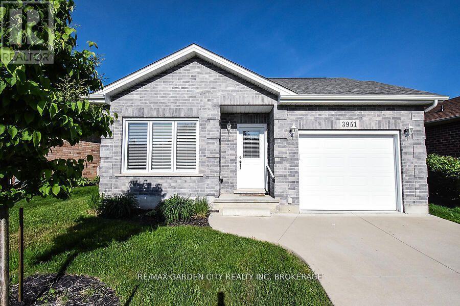 3951 Durban Ln, Lincoln, ON L0R 2C0