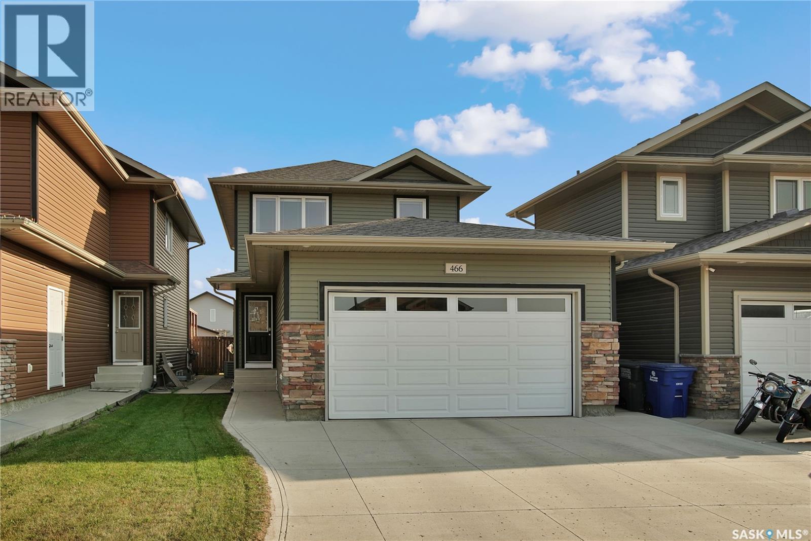 466 Henick Cres, Saskatoon, SK S7R 0J4