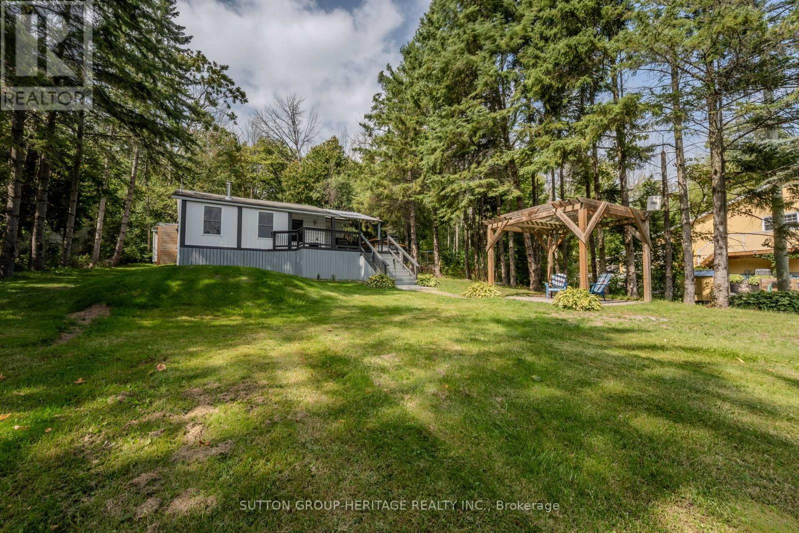 682 N Shore Dr E, Otonabee-south Monaghan, ON K0L 1B0