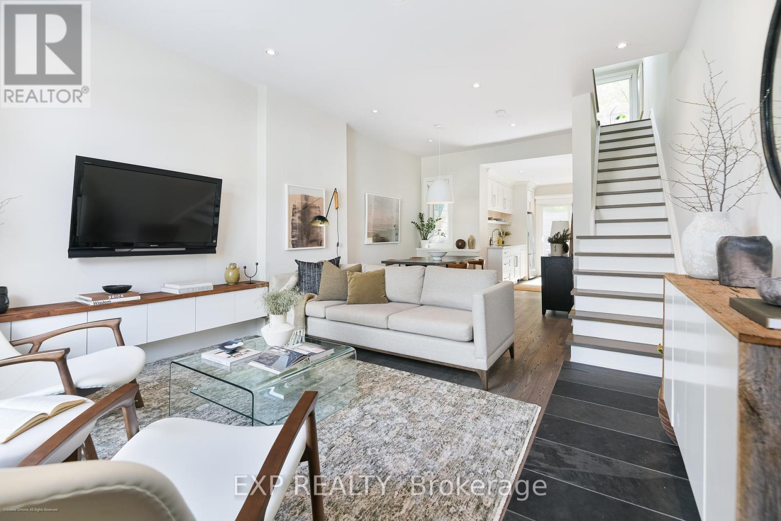 27 Belmont St, Toronto, ON M5R 1P9