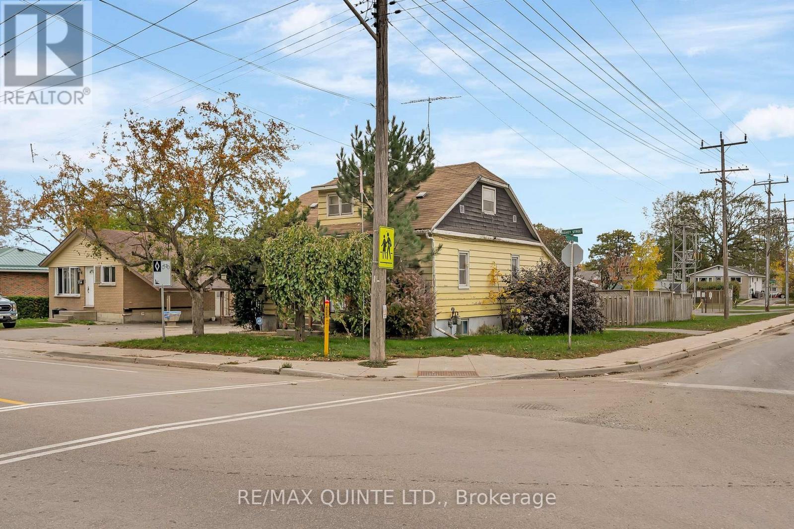 336 Sidney St, Quinte West, ON K8V 2T9